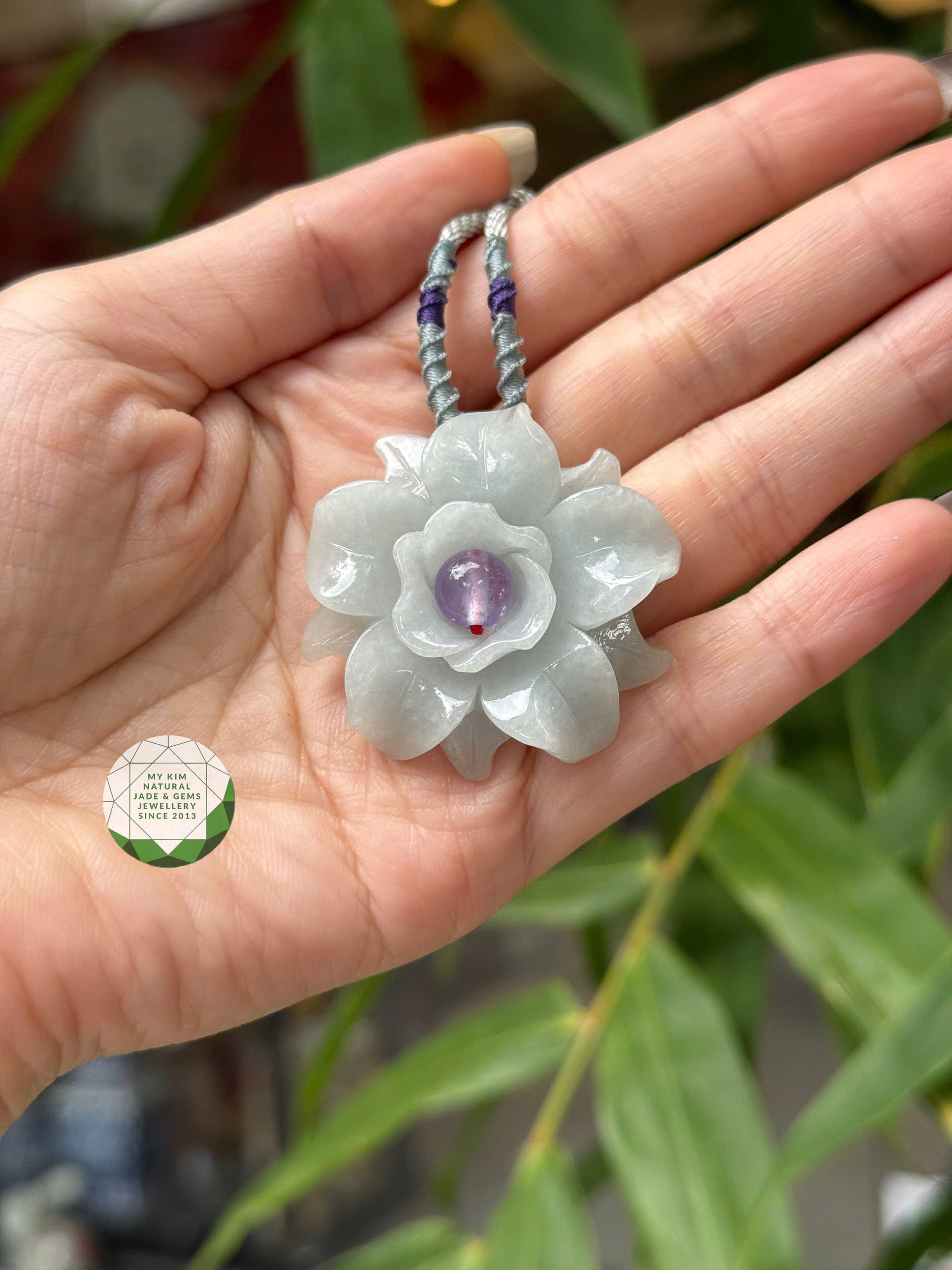 💎 Mặt Dây HOA LAN NGỌC CẨM THẠCH – Thanh Khiết, Cao Quý, Tràn Đầy Sinh Khí | Trang Sức Thủ Công Tinh Tế