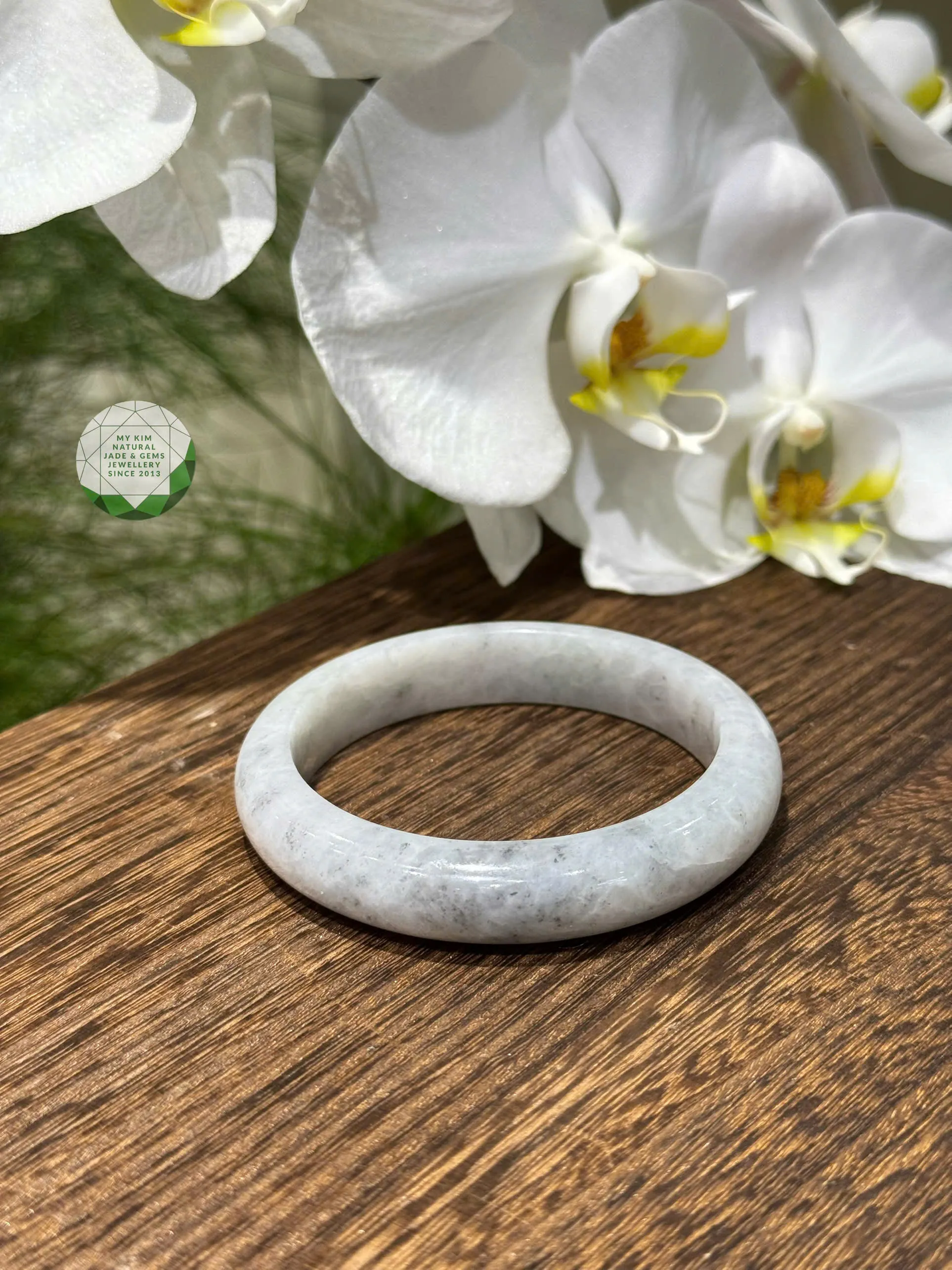 🖤 Vòng Bản Ngọc Phỉ Thúy Gà Đen – Biểu Tượng Quyền Lực & Năng Lượng Bảo Hộ