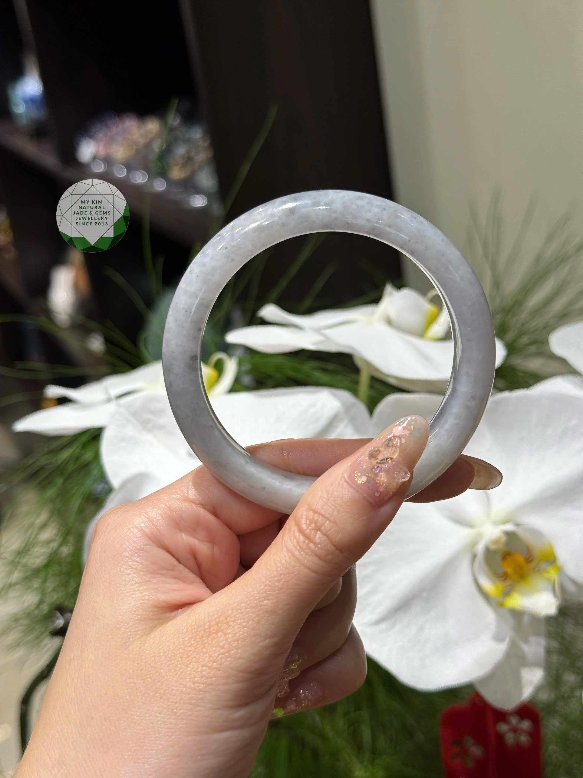 🖤 Vòng Bản Ngọc Phỉ Thúy Gà Đen – Biểu Tượng Quyền Lực & Năng Lượng Bảo Hộ