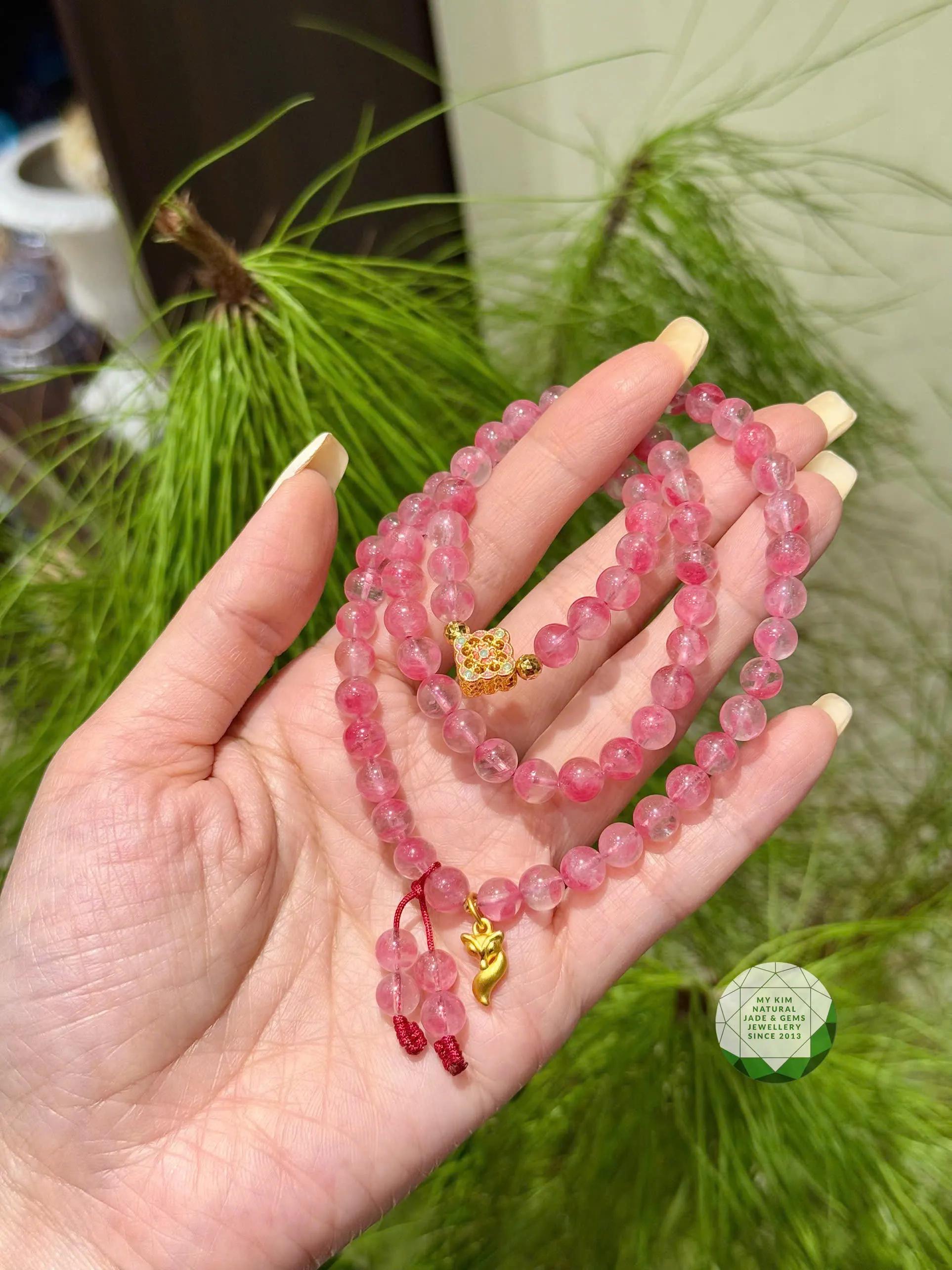 Vòng Thạch Anh Tường Vi - Rhodonite Kết Hợp Charm Vàng – Thiết Kế 3 Vòng Thanh Lịch