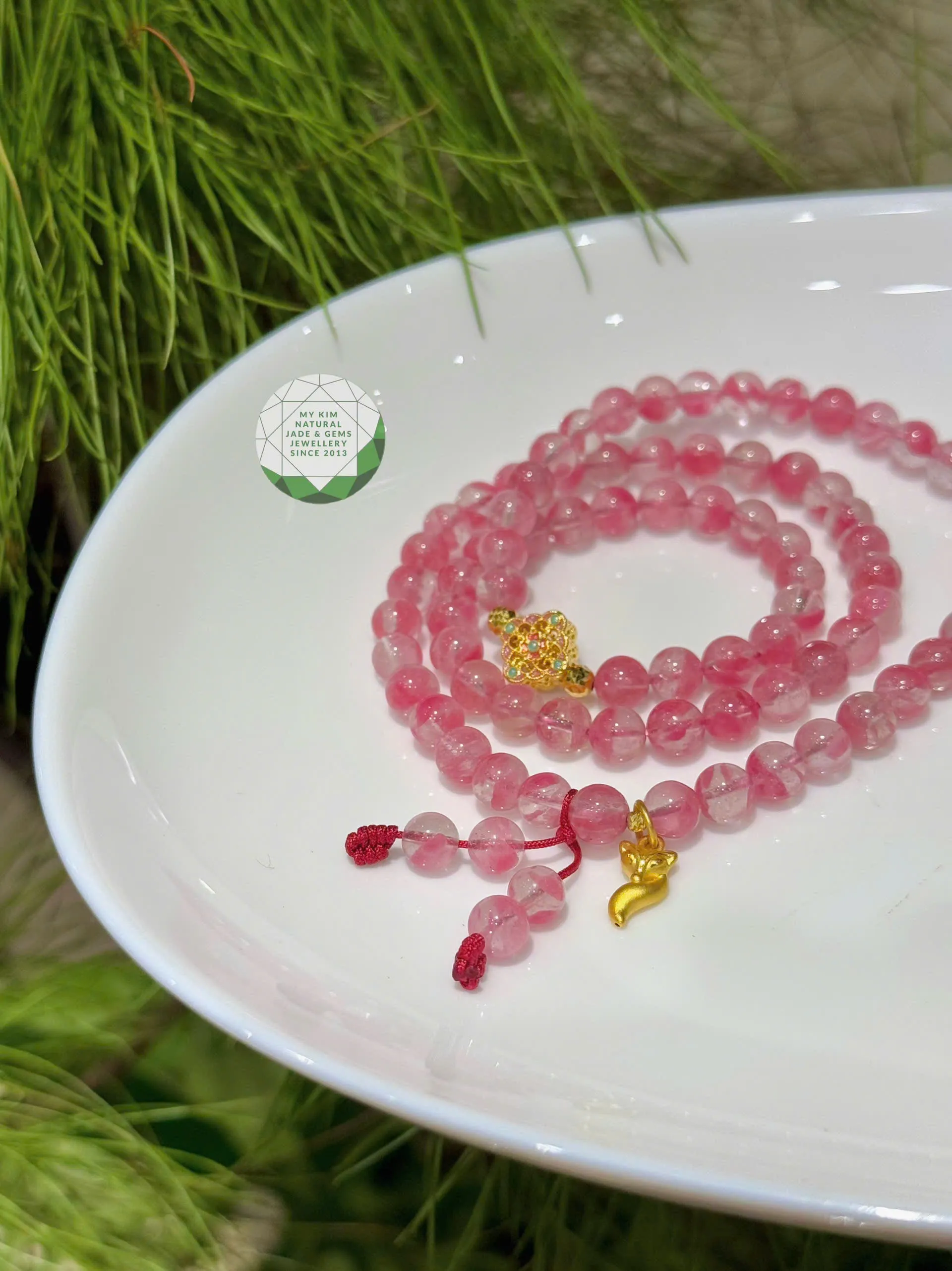 Vòng Thạch Anh Tường Vi - Rhodonite Kết Hợp Charm Vàng – Thiết Kế 3 Vòng Thanh Lịch