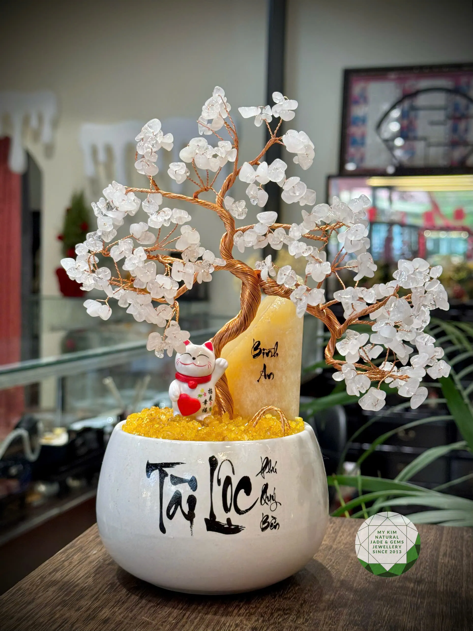 🌳🤍 Cây Bonsai Thạch Anh Trắng Đá Tự Nhiên – Vẻ Đẹp Thuần Khiết & Sự Cân Bằng Nhẹ Nhàng