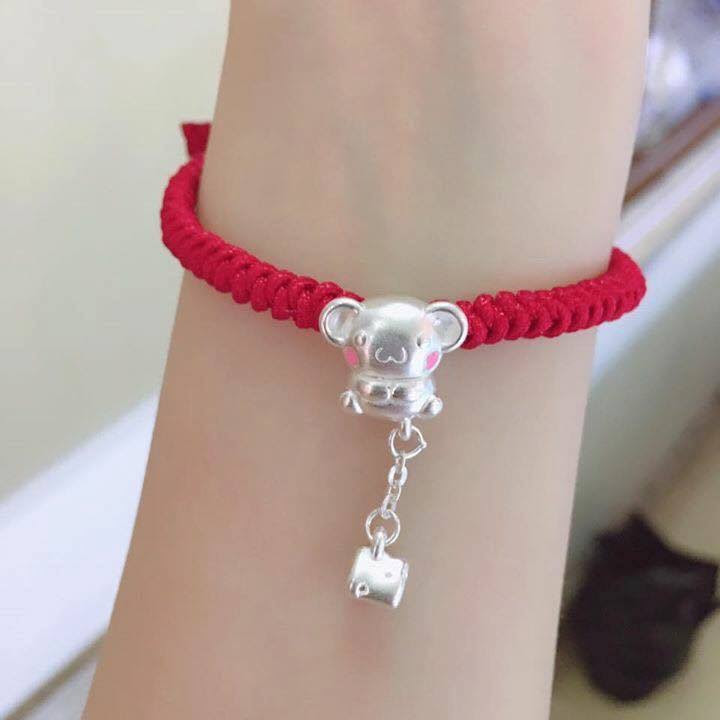 vòng dây tết đỏ charm lợn bạc