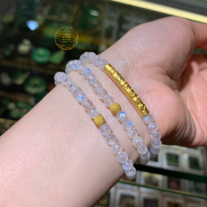 💛 Vòng Đá Mặt Trăng | Charm Trú Ummani – Lời Nhắc Về Từ Bi & Trí Tuệ