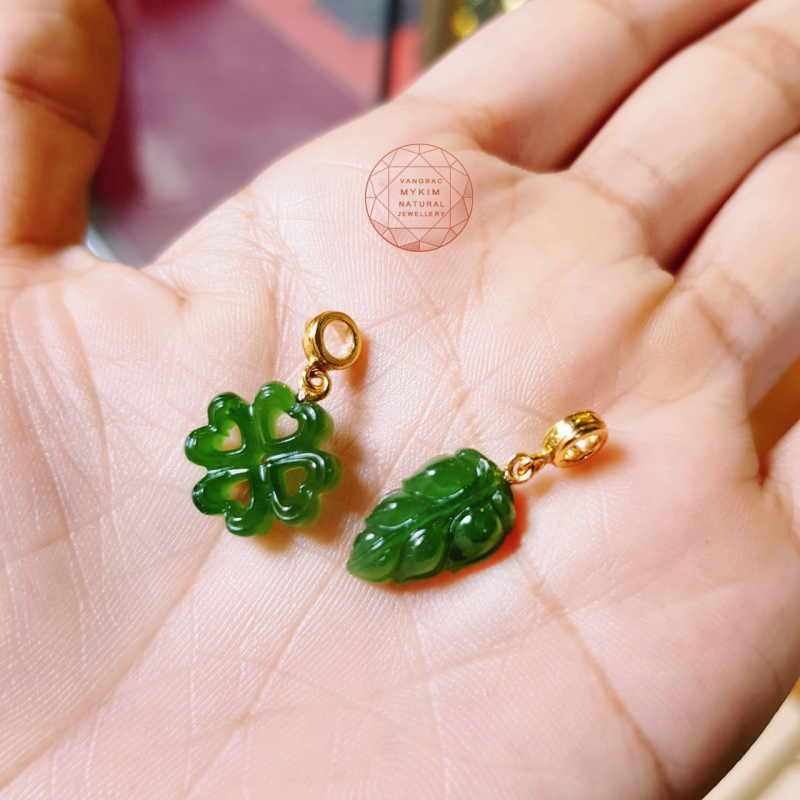 Mặt dây hoa bốn lá ngọc bích nephrite canada