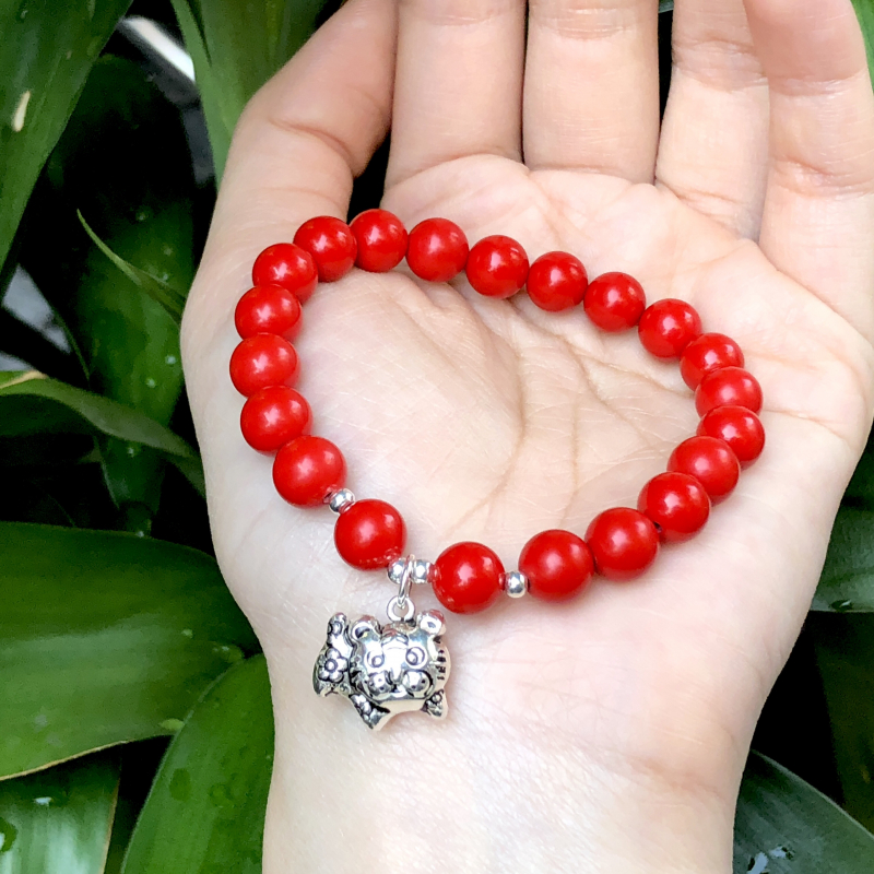 Vòng Chusa mix charm rơi hổ bạc Thái