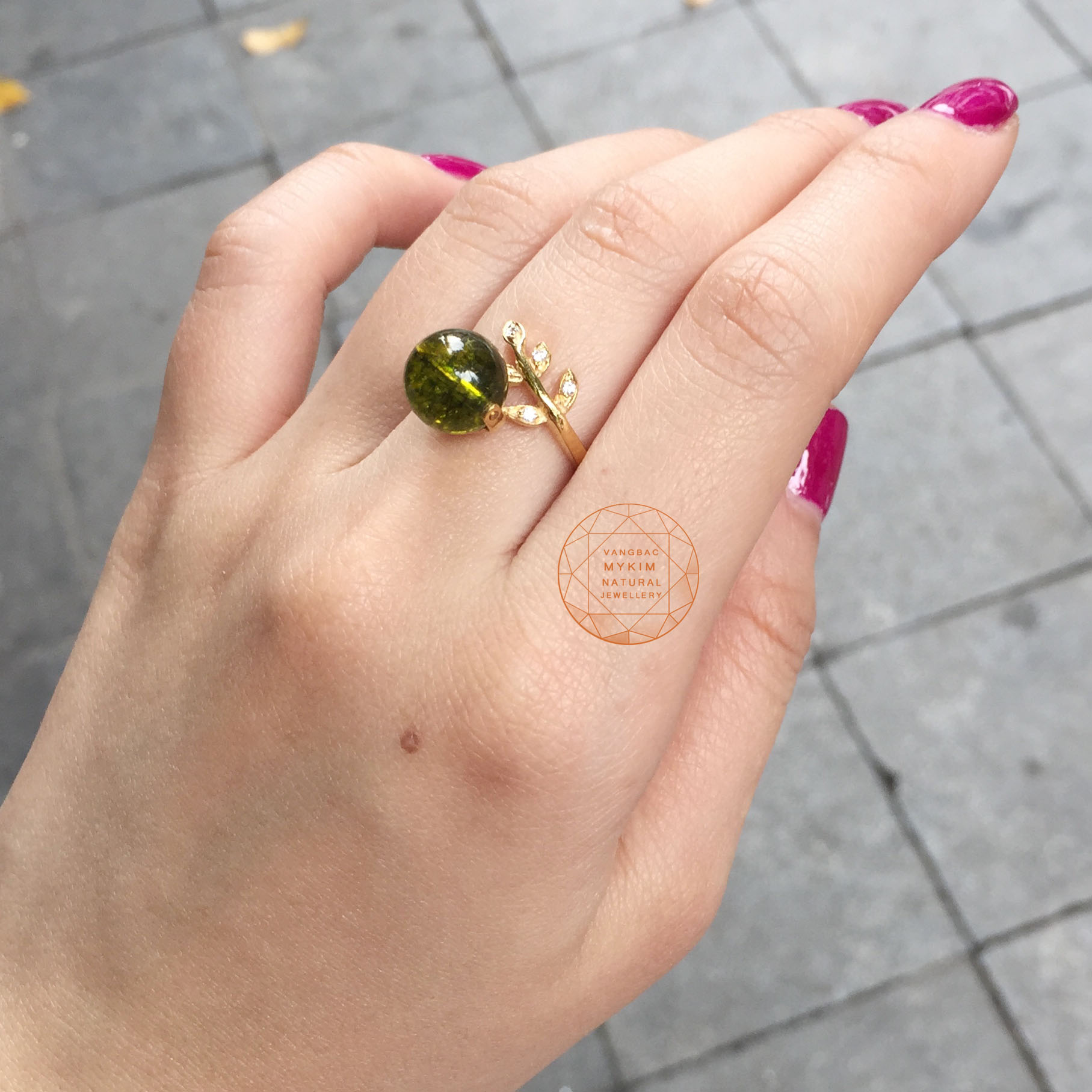 Nhẫn thạch anh vân xanh bọc vàng 10k