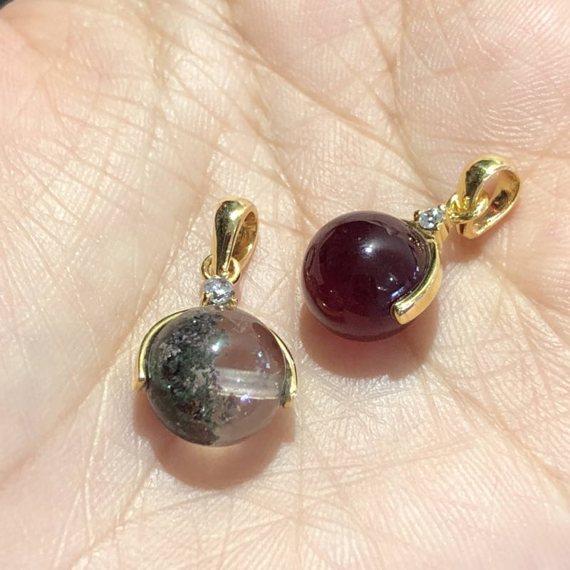 Mặt dây đá ưu linh - mã não bọc bạc si vàng