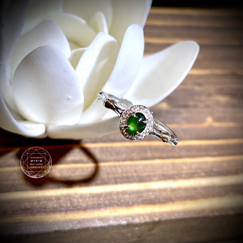 💍 NHẪN NGỌC PHỈ THÚY HOÀNG ĐẾ – IMPERIAL JADEITE | BỌC BẠC SI VÀNG TRẮNG 18K | THÂN NHẪN ĐỐT TRÚC CÁCH ĐIỆU