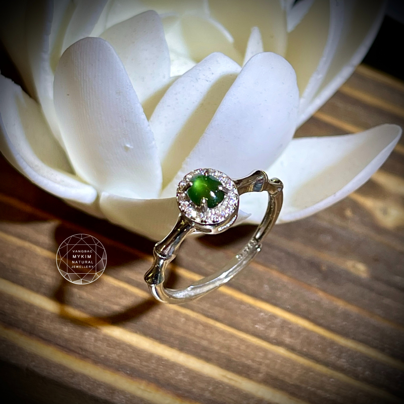 💍 NHẪN NGỌC PHỈ THÚY HOÀNG ĐẾ – IMPERIAL JADEITE | BỌC BẠC SI VÀNG TRẮNG 18K | THÂN NHẪN ĐỐT TRÚC CÁCH ĐIỆU