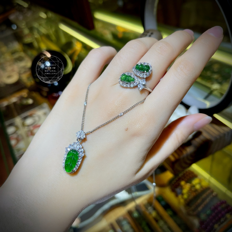 Nhẫn Lá Ngọc Phỉ Thúy Hoàng Đế - Imperial Jadeite - Bọc bạc si vàng trắng 18k - MS03