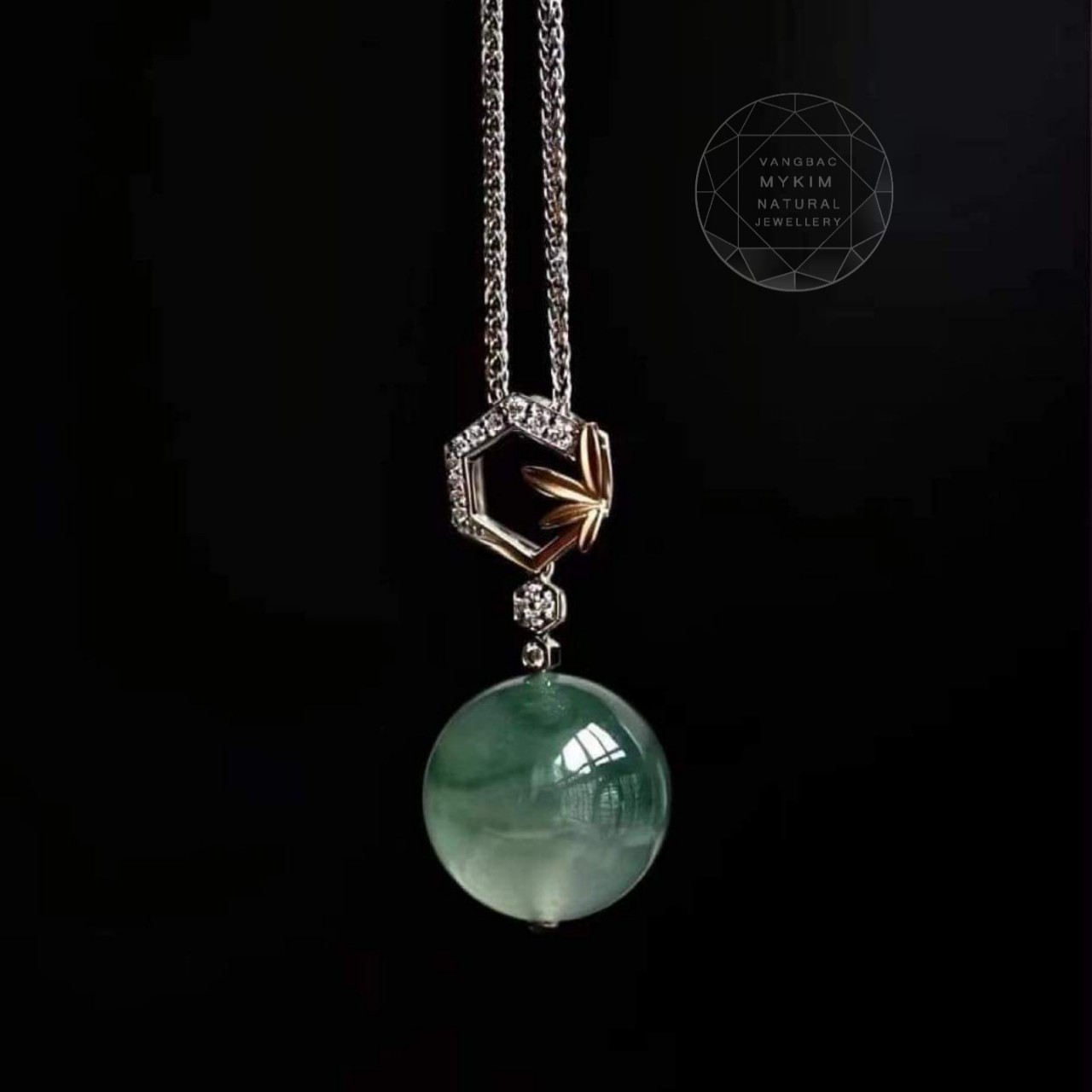 🍃 Mặt Dây Ngọc Phỉ Thúy Tròn Xanh Trong – Điểm Xuyết Lá Trúc Thanh Nhã | Bọc Vàng Trắng 10k | 14k | 18k