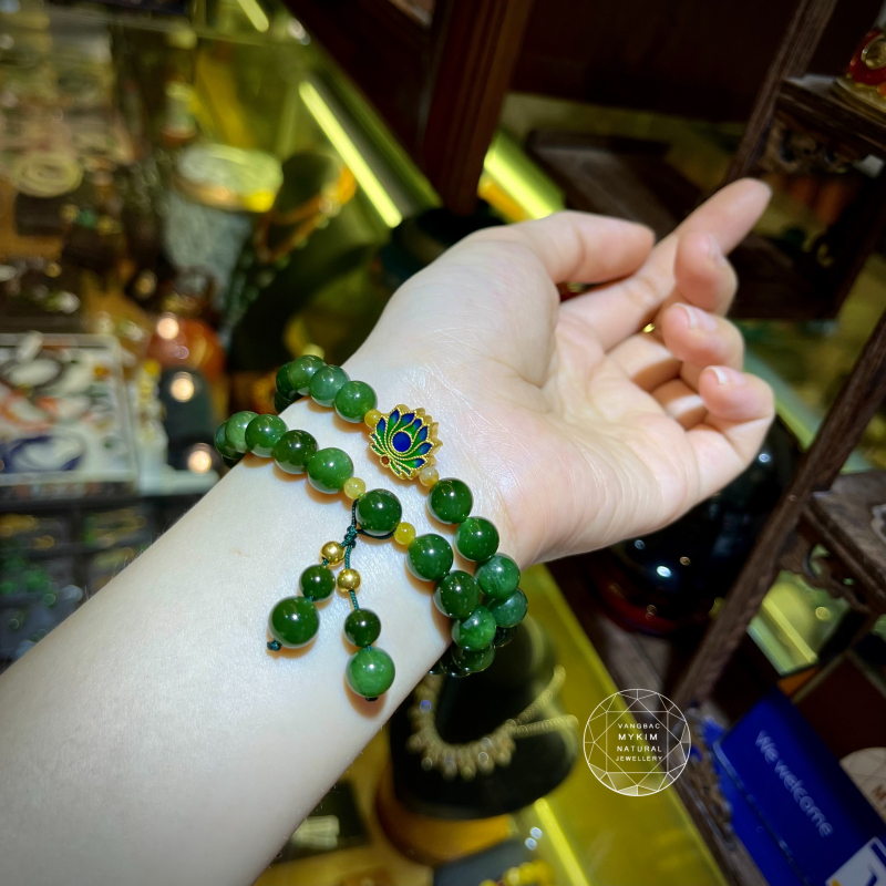 Vòng Ngọc Bích Nephrite mix Hoa Sen Vàng ✨ Trang Sức Phong Thủy Tài Lộc & Bình An