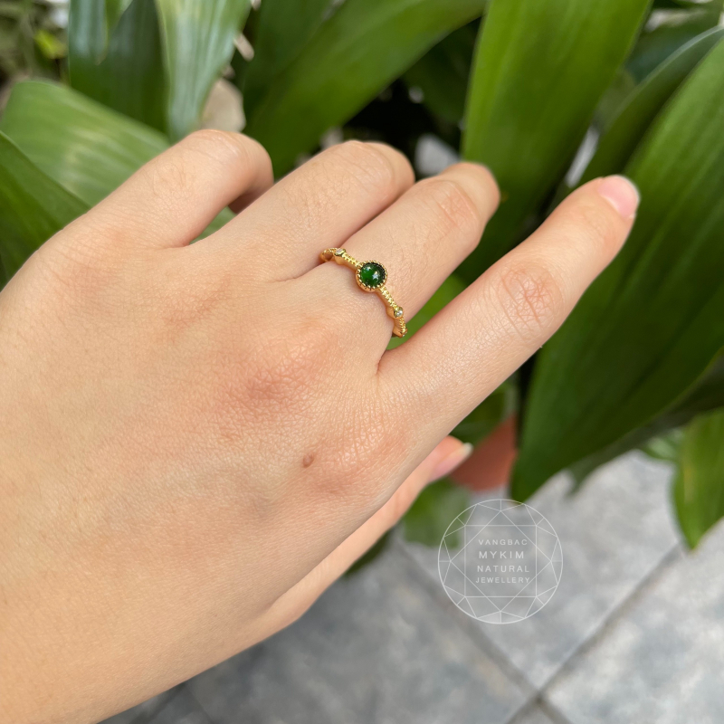 💚 Nhẫn Ngọc Phỉ Thúy Hoàng Đế – Vàng 14k | Đính Moissanite