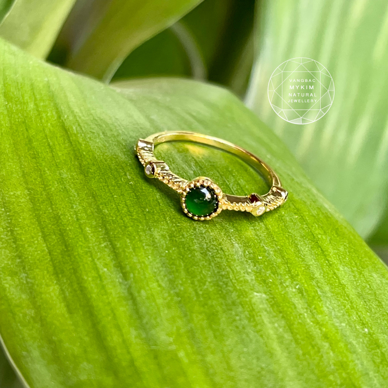 💚 Nhẫn Ngọc Phỉ Thúy Hoàng Đế – Vàng 14k | Đính Moissanite