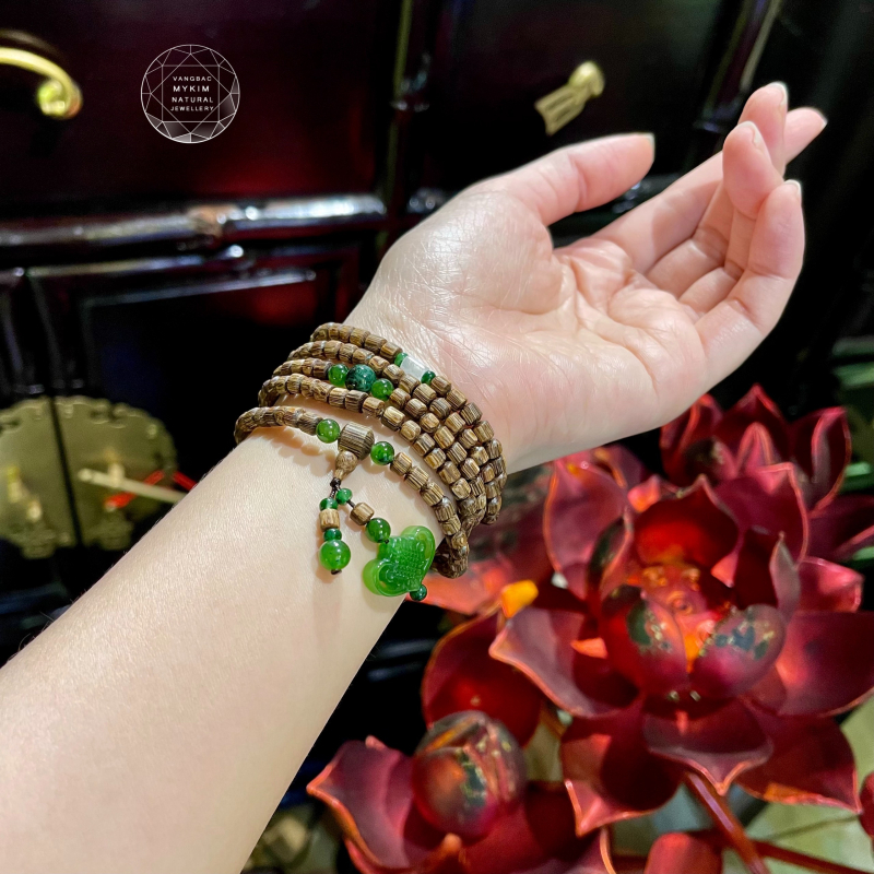 Chuỗi 5 vòng trầm đốt trúc kết Ngọc Bích & Ngọc Jadeite