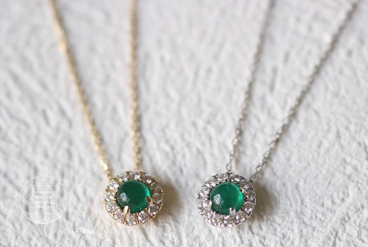 Mặt dây Ngọc Phỉ Thúy viền kim cương -  Vàng 14k - 18k