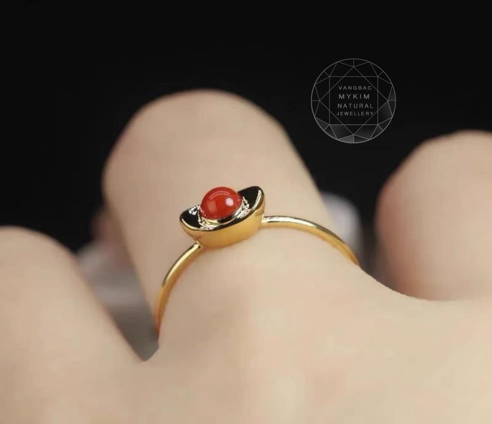 Nhẫn Đĩnh Vàng Gắn San Hô Đỏ Tự Nhiên – Vàng 10k, 14k, 18k – Thu hút Tài Lộc