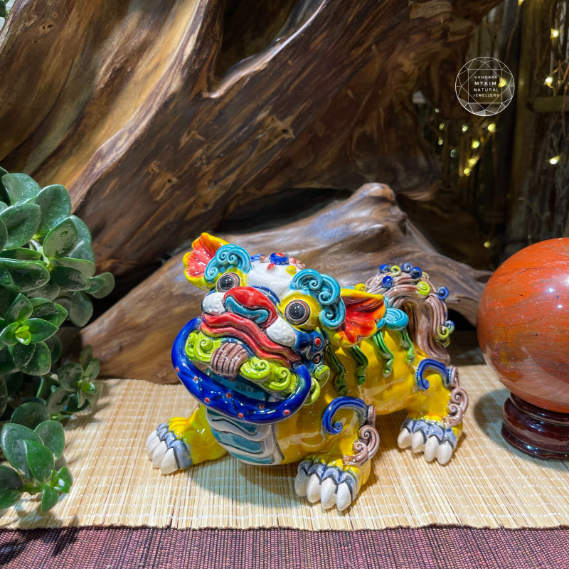 🐉 Kỳ Lân Vàng Đeo Kiềng Xanh – Gốm Sứ Men Rạn Đài Loan | Linh Vật Cát Tường Đem Bình An Vào Nhà