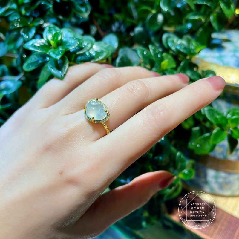✨ Nhẫn Băng Ngọc Phỉ Thúy Jadeite – Vàng 14k – Khóa Trường Mệnh