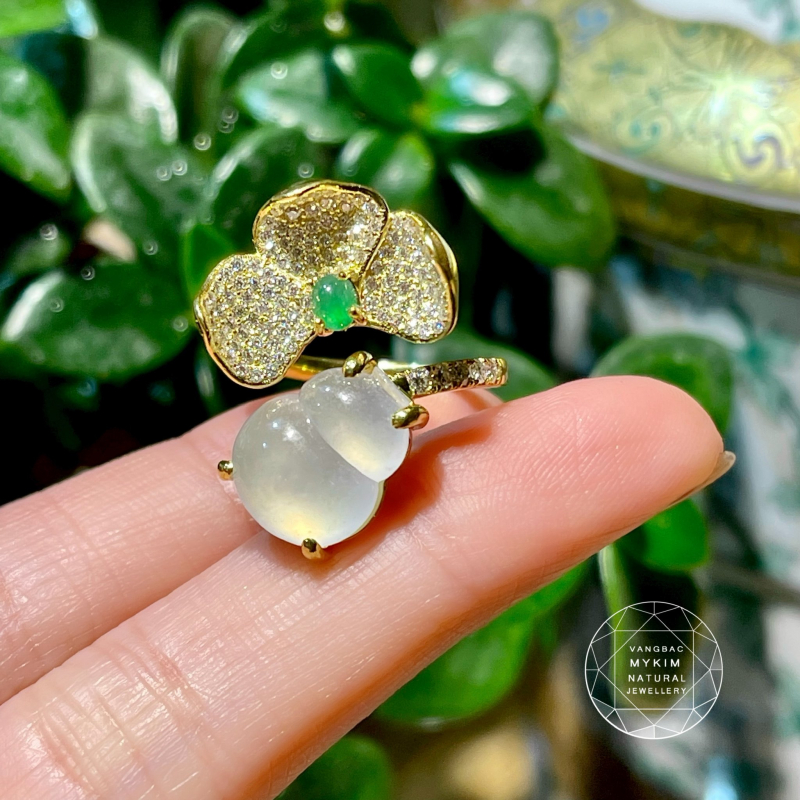 💍 Nhẫn Hồ Lô Băng Ngọc Phỉ Thúy – Vàng 18k – Kim Cương Moissanite – Kèm Kiểm Định