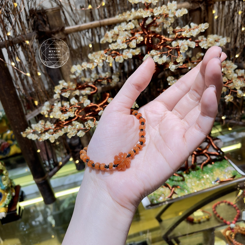Vòng dây tết Ngọc Phỉ Thúy Hoa Bốn Lá Cam Hoàng Huyết