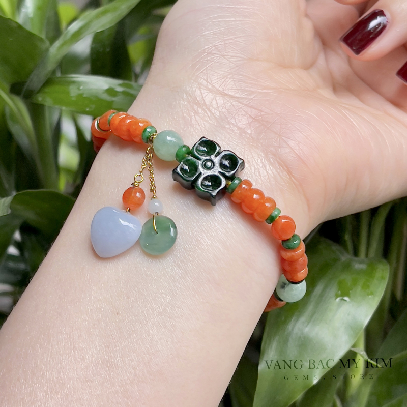 Vòng Ngọc Phỉ Thúy Jadeite mix Hoa Bốn Lá - Charm Treo Vàng 14k