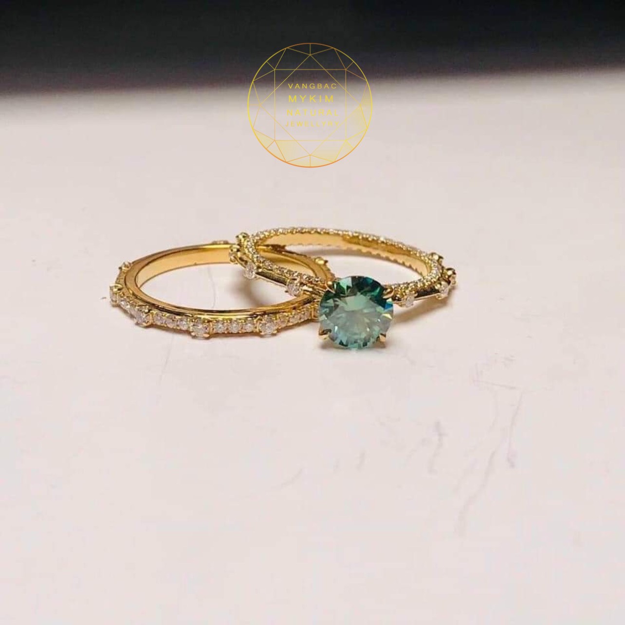 Nhẫn Kiểu Đính Kim Cương Moissanite - Vàng 14k - 18k