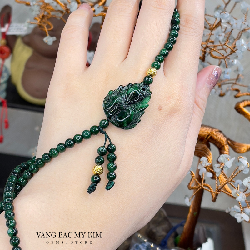 🖤 Vòng Đá Sơn Thủy – Charm Hồ Ly 9 Đuôi Ngọc Jadeite & Bi Vàng 10K | Tượng Trưng Trí Tuệ – Nữ Tính – Thu Hút Tinh Tế