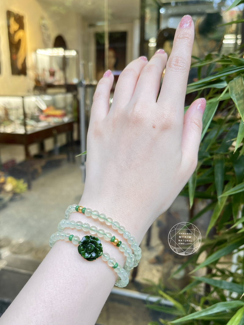 Chuỗi Vòng Đá Thạch Anh Prehnite mix Ngọc Phỉ Thúy Jadeite - Bi Vàng 