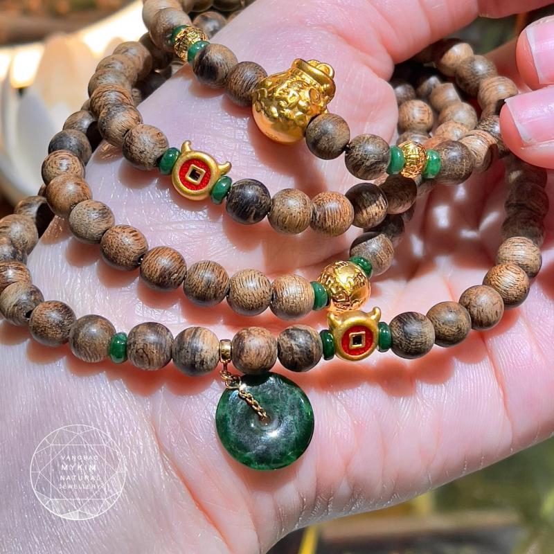 Chuỗi Vòng Trầm Hương Indo mix Vàng  - NGọc Phỉ Thúy Jadeite VIP