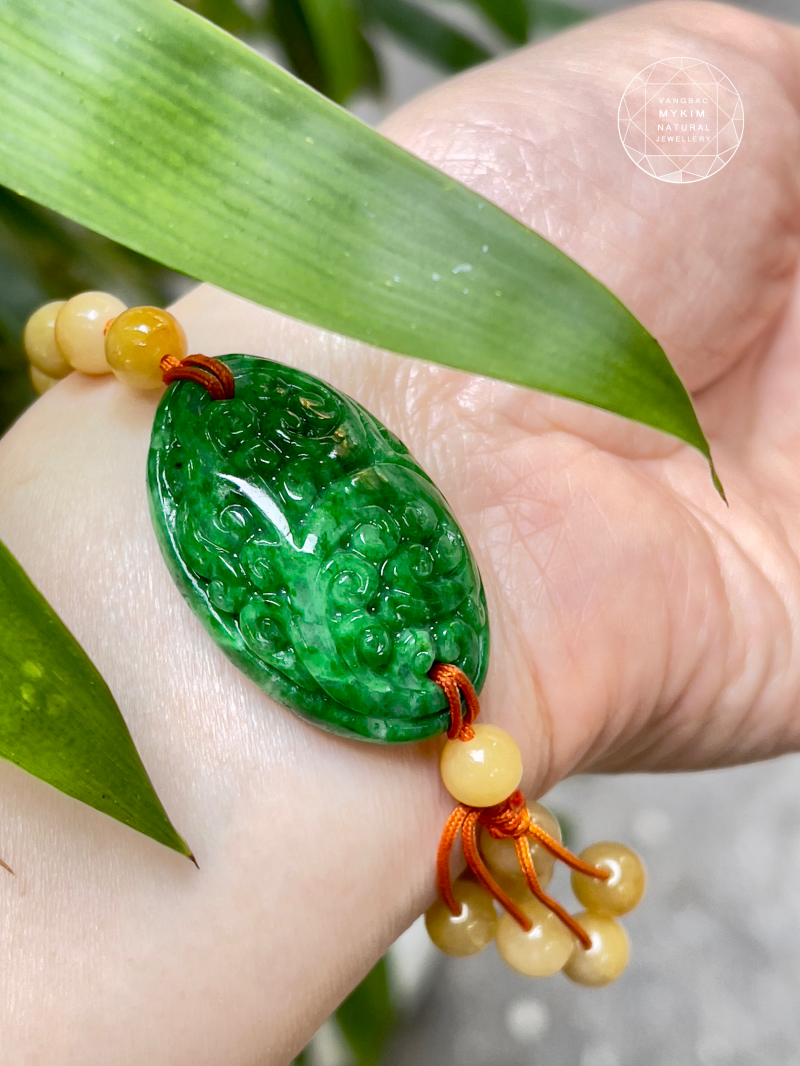 🧡 Vòng Dây Tết Ngọc Phỉ Thúy – Charm Hoa Như Ý – Giao Hòa Tự Nhiên & Ý Niệm Tinh Tế