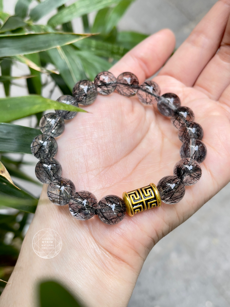 🖤 Vòng Thạch Anh Tóc Đen VIP – Charm Lu Thống Vàng | Hạt Lớn 12–13mm