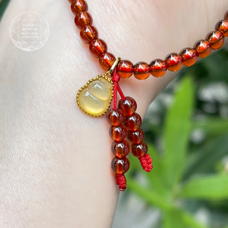  Vòng Đá Garnet VIP – Charm Ngọc Phỉ Thúy Hồ Lô | Bọc Vàng 14K 