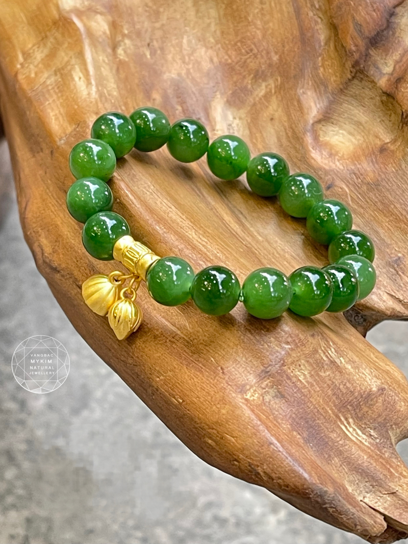 Vòng Ngọc Bích Charm Hoa Sen Vàng • Trang Sức Phong Thủy Bình An & Tài Lộc