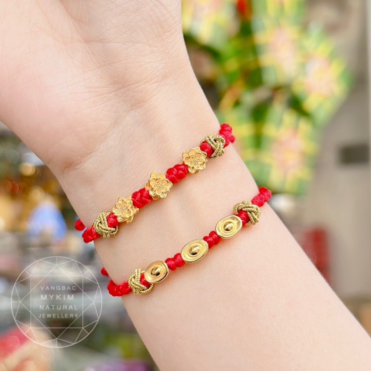 Dây Tết Chỉ Đỏ - Charm Đĩnh Vàng - Hoa Sen - Charm Vàng 
