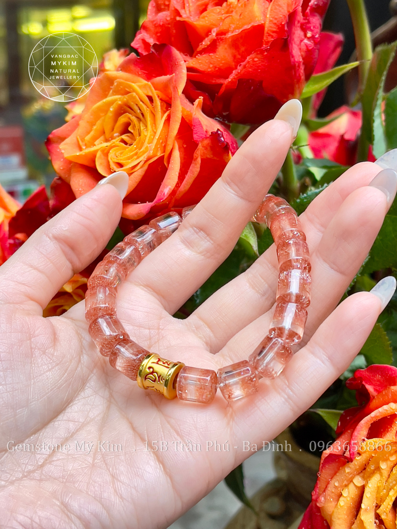 Vòng Thạch Anh Hồng Đào Lu Thống - Charm Vàng 