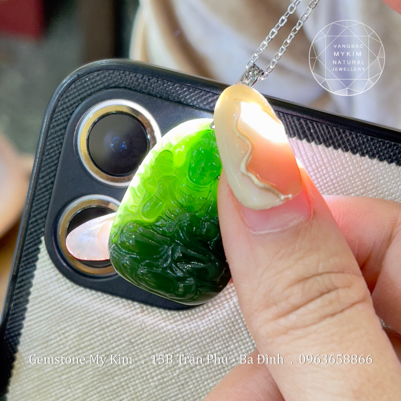 Phật Bản Mệnh Ngọc Bích Nephrite • Đại Thế Chí Bồ Tát • Phong Thủy Cho Tuổi Ngọ