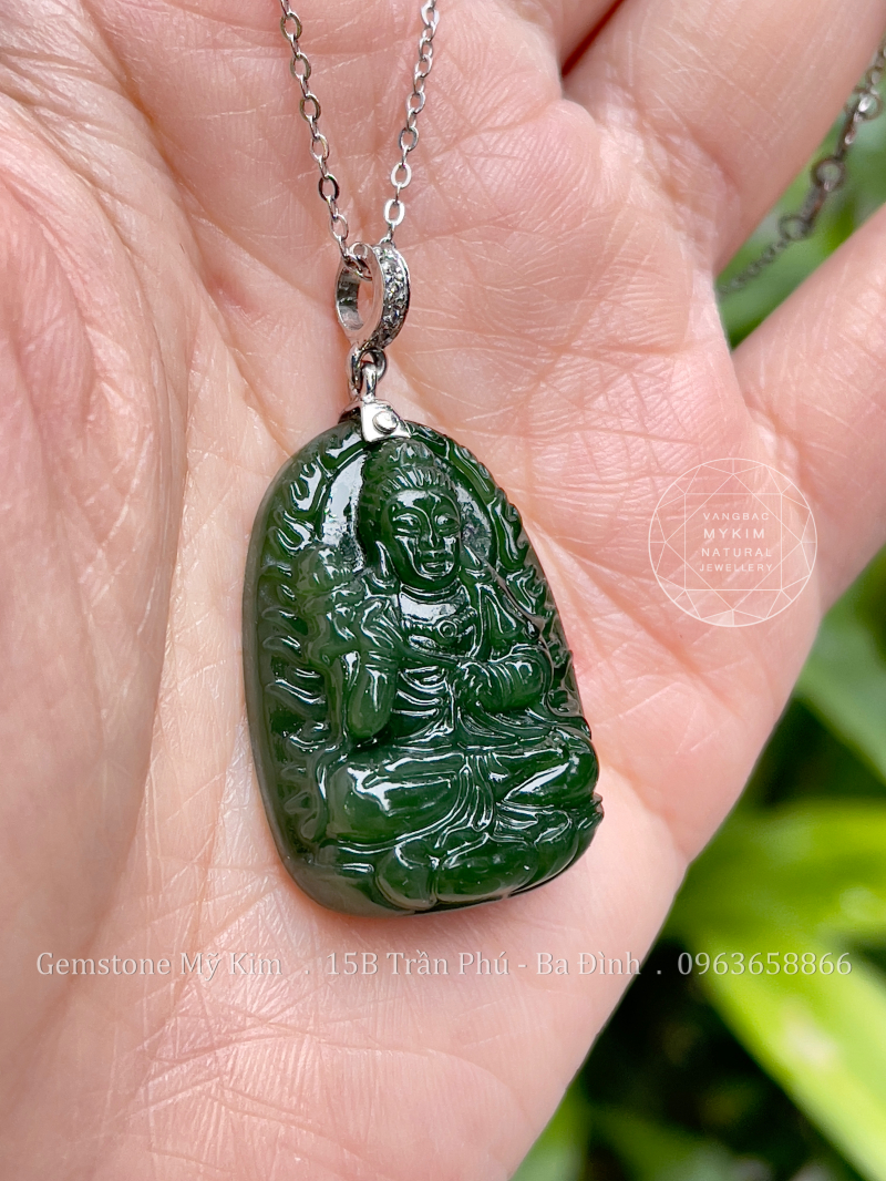 Phật Bản Mệnh Ngọc Bích Nephrite • Đại Thế Chí Bồ Tát • Phong Thủy Cho Tuổi Ngọ