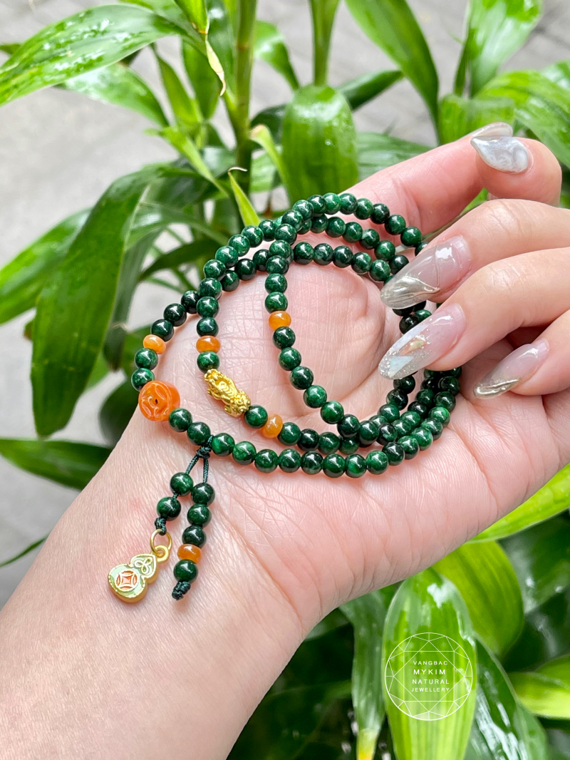 🧡 Vòng Đá Sơn Thủy Mix Ngọc Jadeite – Charm Vàng Tỳ Hưu & Hồ Lô Pháp Lam | Tượng Trưng Bảo Hộ – Thu Hút – Cân Bằng