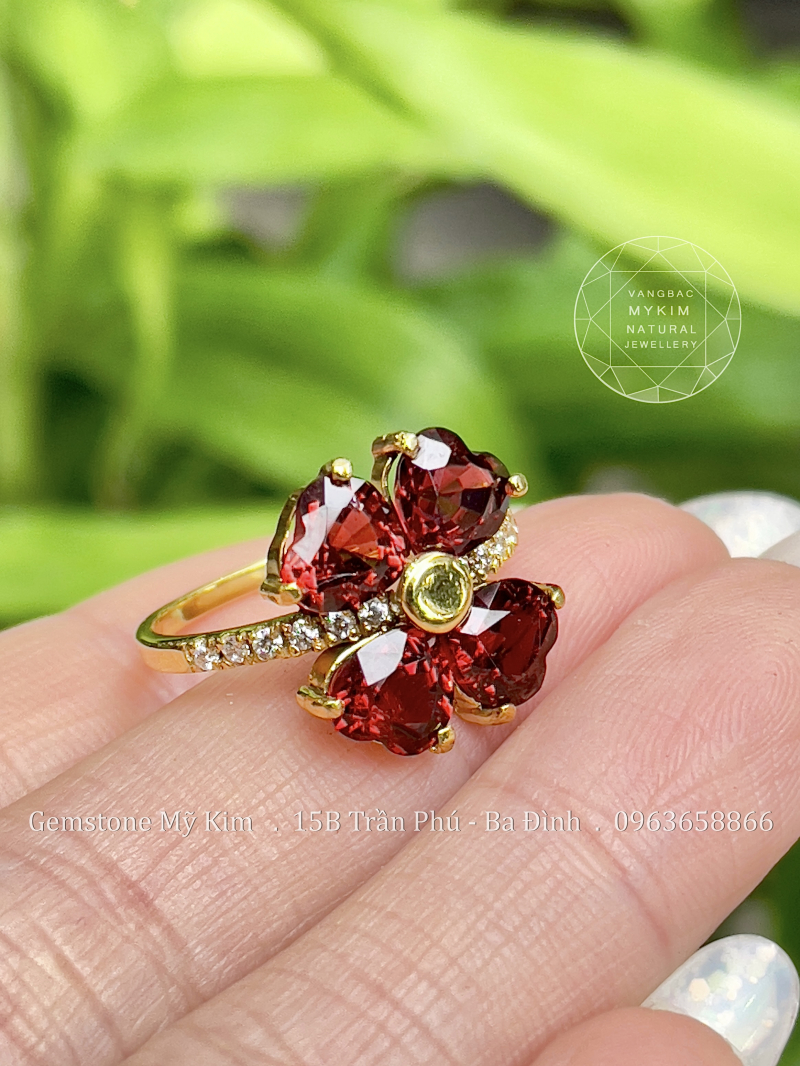 🍀💍 Nhẫn Cỏ Bốn Lá Garnet – Vàng 10k | 14k | 18k | Thiết Kế Mảnh Nhẹ, Đính Đá Thanh Tao