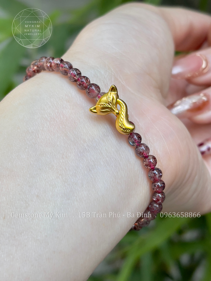Vòng Thạch Anh Strawberry Superseven - Charm Hồ Ly Vàng 
