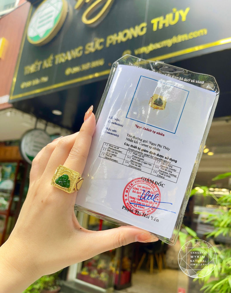 Nhẫn Nam Phật Di Lặc – Ngọc Phỉ Thúy Jadeite VIP đính Garnet – Vàng 14k