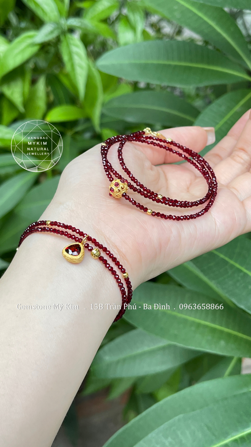 Set 2 Vòng Mã Não Đỏ mix Bi Vàng 10k - Charm rơi Bạc mạ vàng 