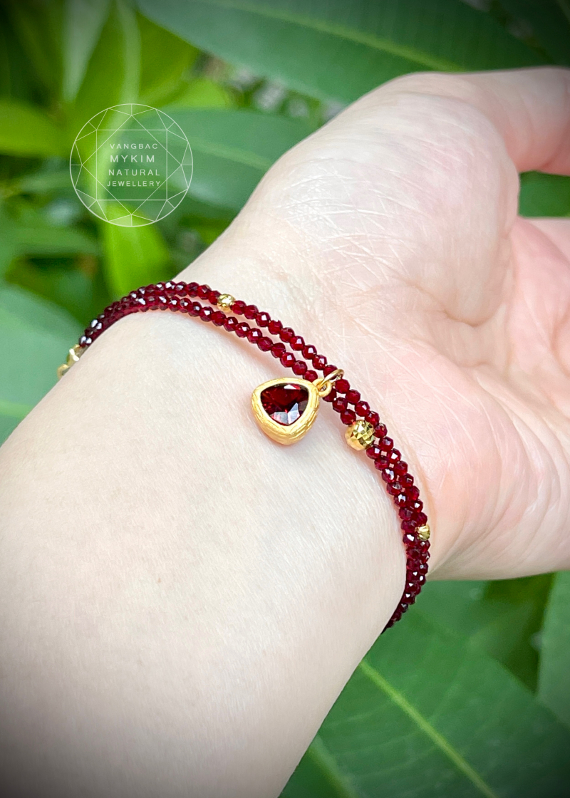 Set 2 Vòng Mã Não Đỏ mix Bi Vàng 10k - Charm rơi Bạc mạ vàng 