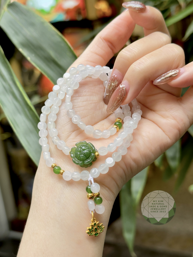 Chuỗi Ngọc Phỉ Thúy Trắng mix Ngọc Bích - Jadeite VIP - Charm Sen Treo Vàng