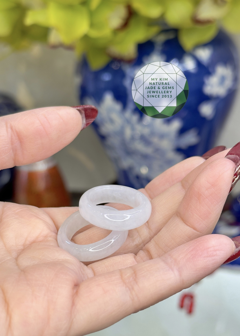 💍 Nhẫn Băng Ngọc Phỉ Thúy Nguyên Khối – Sắc Ngọc Tĩnh Tại, Dáng Tròn Viên Mãn