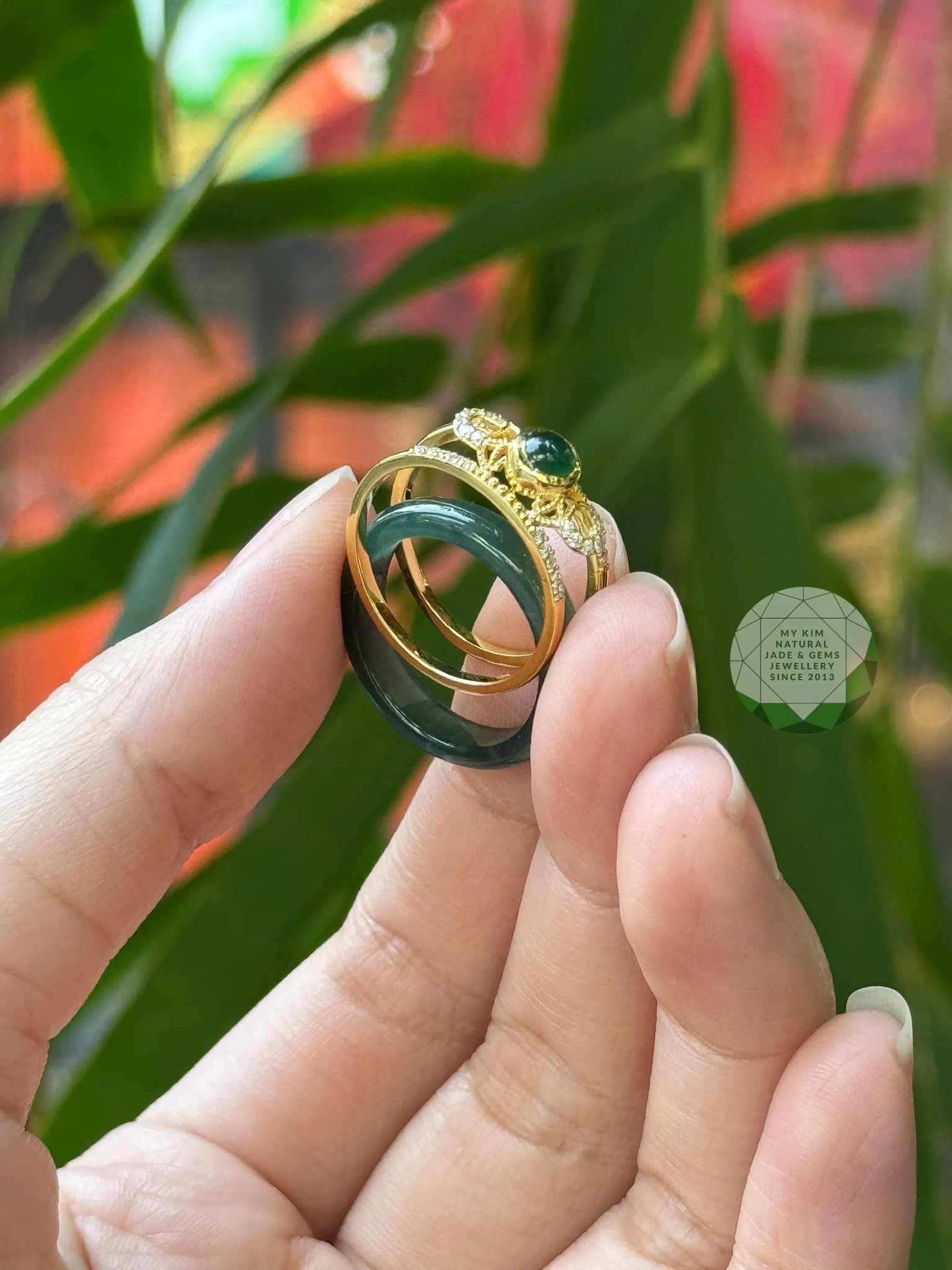 💍 Nhẫn Lam Ngọc Phỉ Thúy Jadeite – Bọc Vàng 10k – Full Kim Cương Moissanite | Trang Sức Thiết Kế Cao Cấp