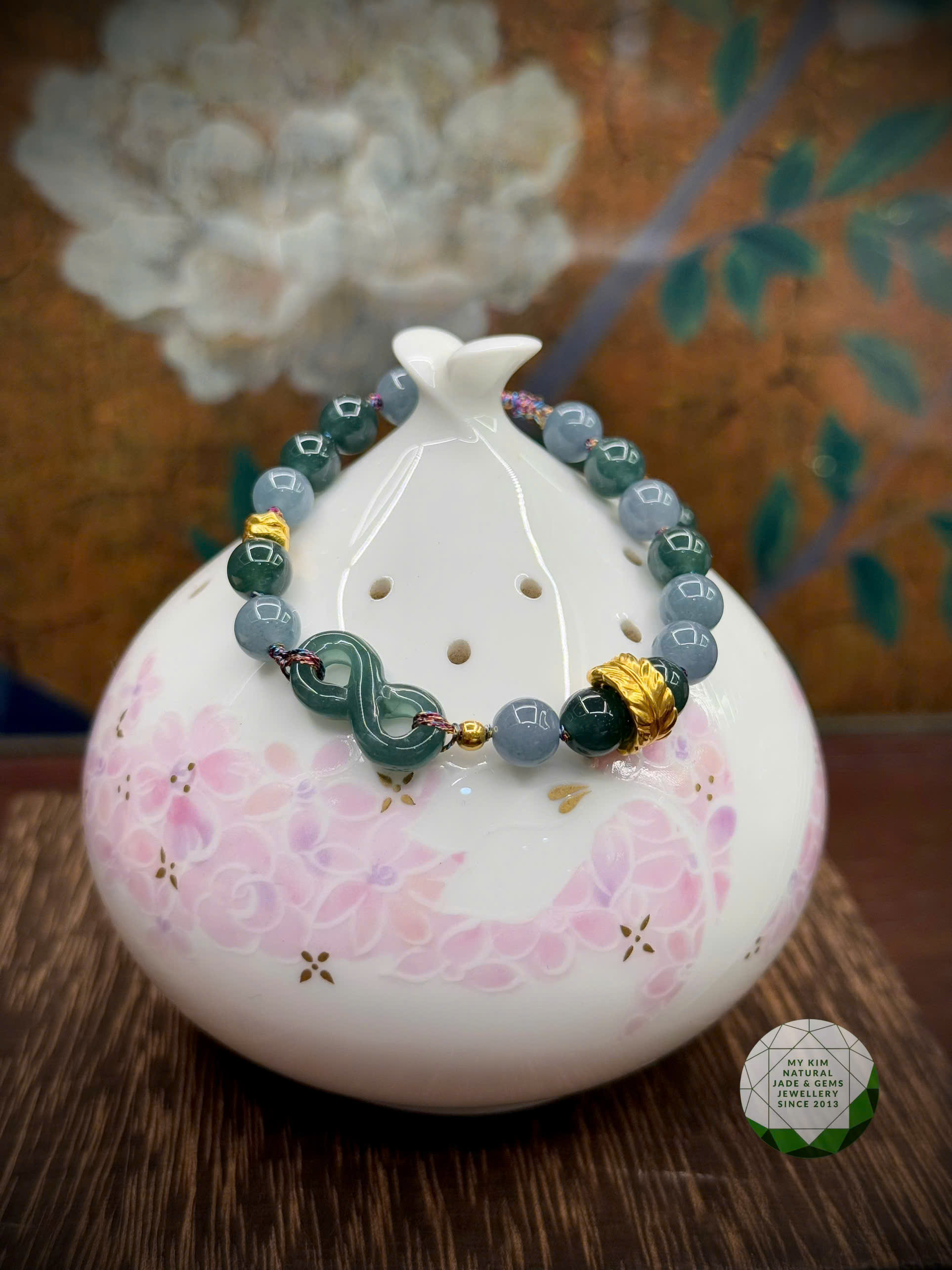 💎 Vòng Tay Lam Ngọc Phỉ Thúy Jadeite Mix Charm Vô Cực ♾️ Charm Vàng Lông Vũ & Bi Vàng ✨ Trang Sức Thiết Kế Độc Quyền – Phiên Bản Giới Hạn