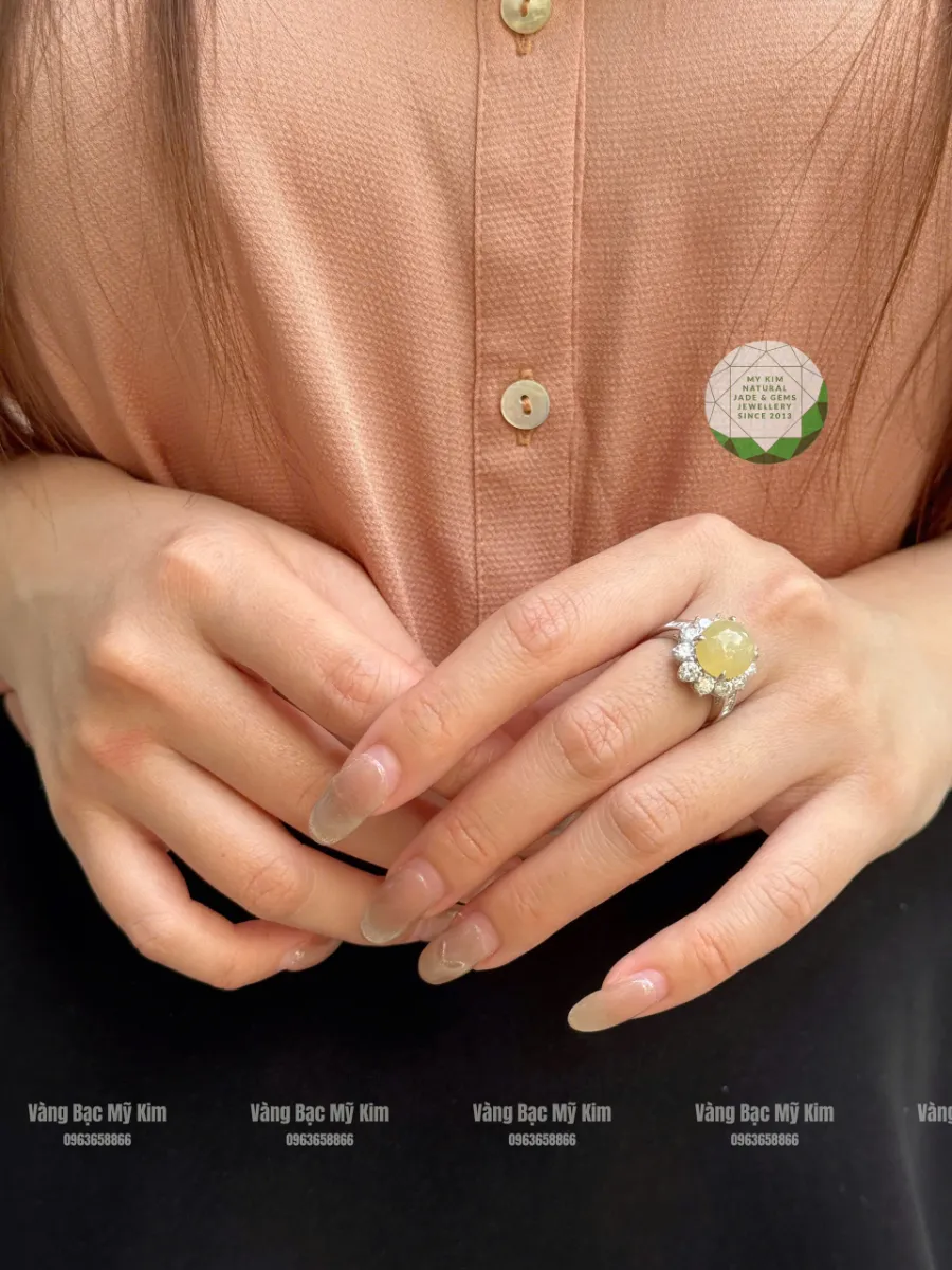 Nhẫn Ngọc Phỉ Thúy Vàng Trắng Full Kim Moissanite